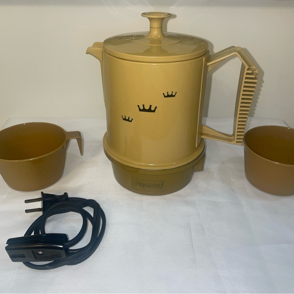 VTG Regal 7503 Poly Perk Coffee Pot Electric Percolator 2-4 Cup Mustard 70's